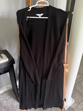 Time and Tru Black Long Sleeve Pleated Open-Front Duster